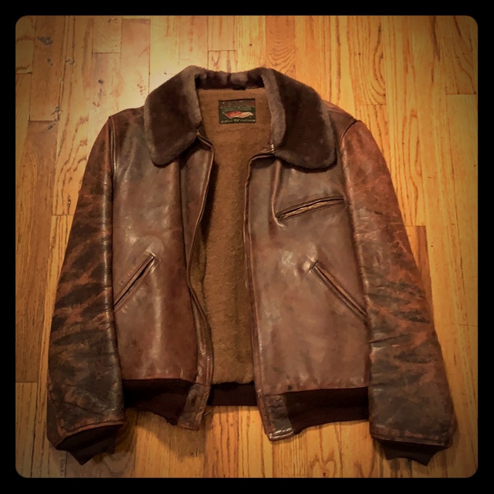 Vintage 1940s leather bomber